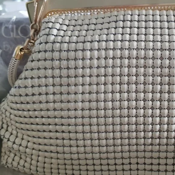 Glomesh Bone Style 212 Bag. Unused. Still in box with 1977 sales receipt. - Picture 4 of 16